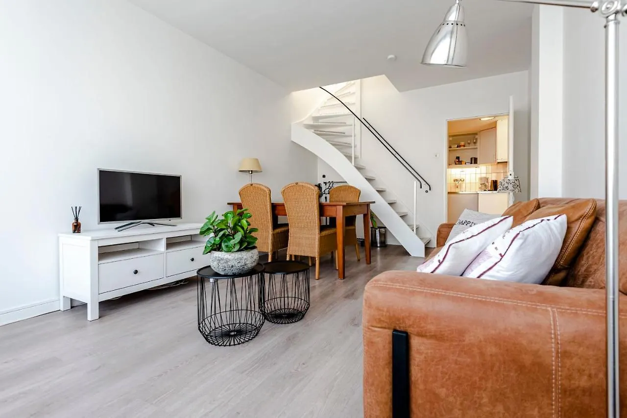 Apartment De Jacobsschelp Zandvoort With Parking